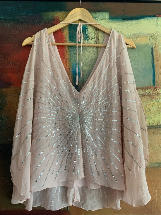 BCBGMaxAzria Tops - BCBGMAXAZRIA Pale Pink 100% Silk Sequin Sunburst Butterfly Blouse, Sz XS-S